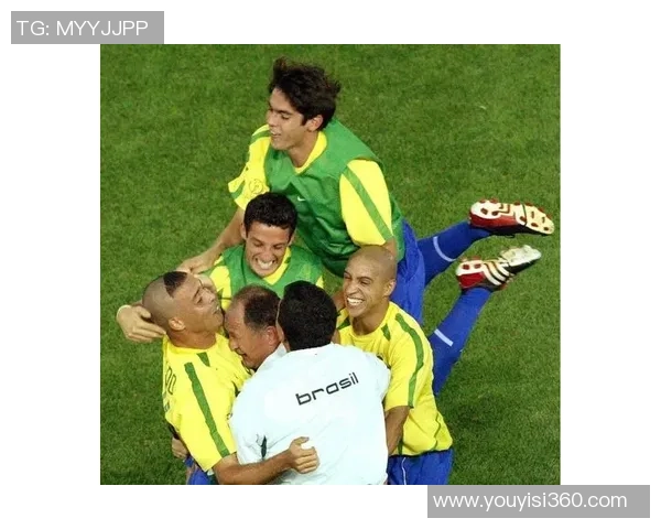 闪耀巨星：足球三大球星传记掠影